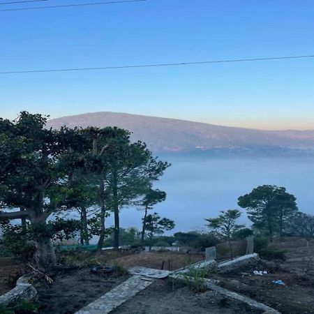 Hotel Maa Bhagwati Almora Buitenkant foto