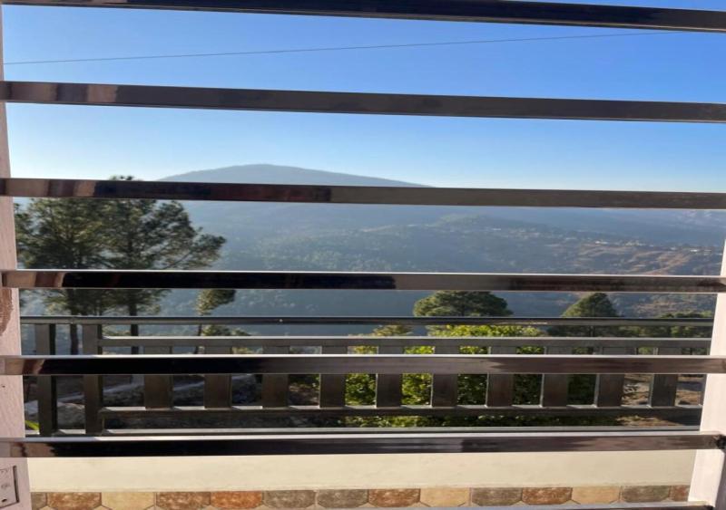 Hotel Maa Bhagwati Almora Buitenkant foto